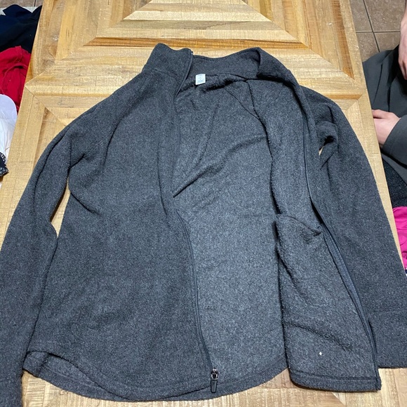 Fleece zip up sweater - Picture 2 of 5